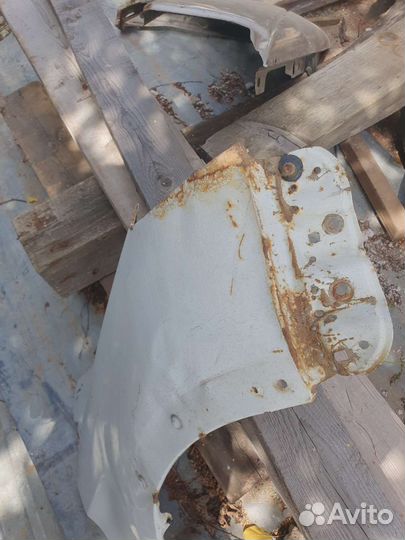 Переднее правое крыло на лифан х50