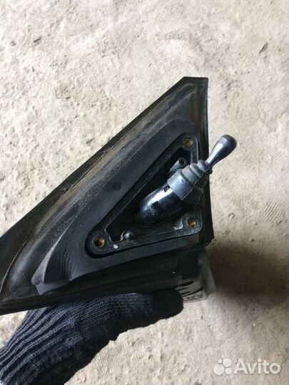 Зеркало правое Kia Spectra