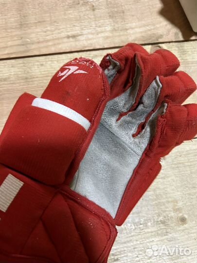 Нагрудник хоккейный и щитки Dr