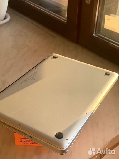 Идеальный MacBook Pro 13 Late 2011 16gb + Наушники