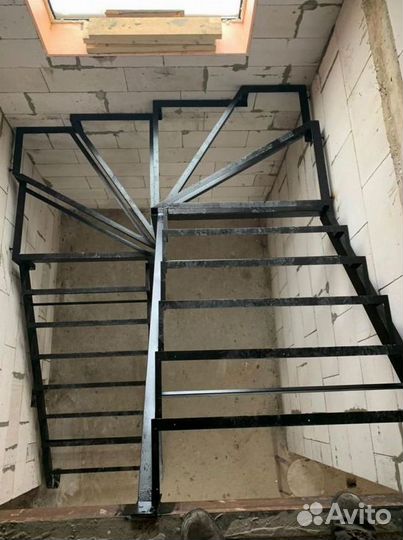 Лестница металлическая