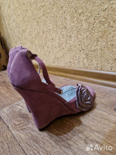 Босоножки женские 37 размер натуральная замша
