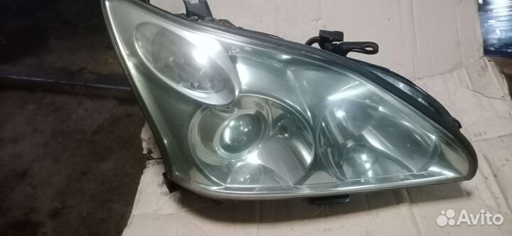Фара правая в сборе Lexus RX400h