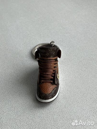 Брелок кроссовок Air Jordan louis