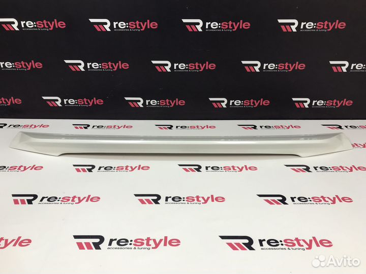 Спойлер Toyota Land Cruiser 200 2016-2022 Белый