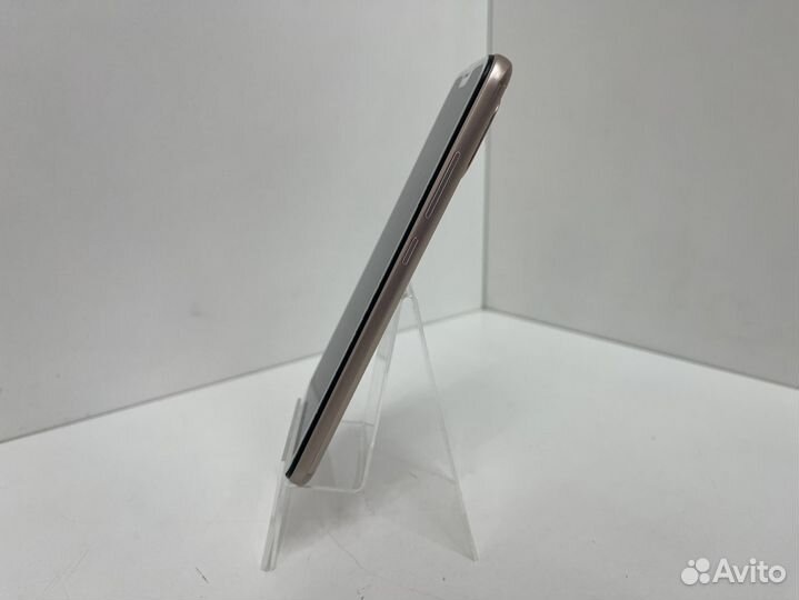 Xiaomi Mi A2 Lite Android One, 4/64 ГБ