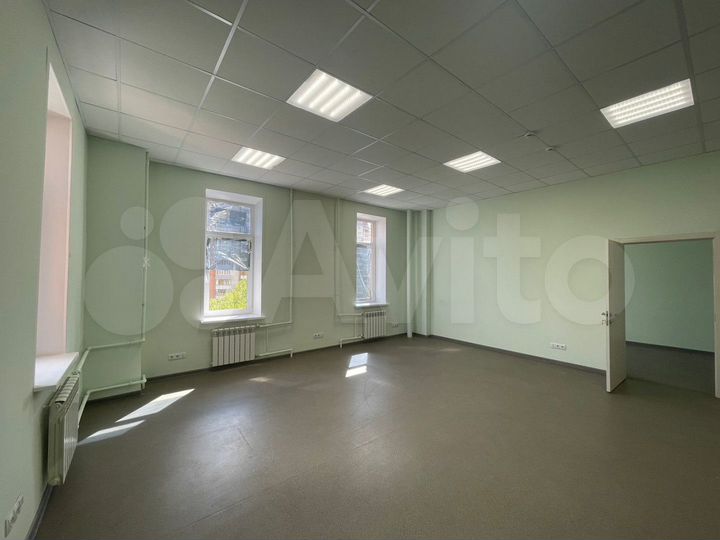 Офис с водой и канализацией на Ставского, 56 м²