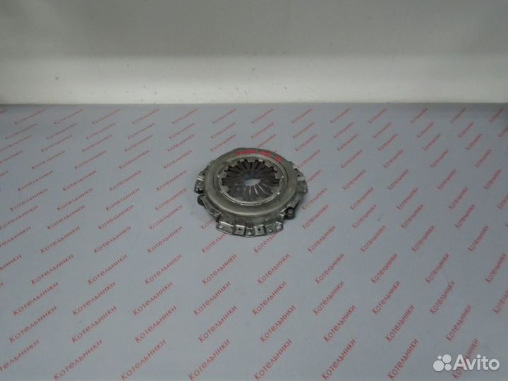 Nissan 30210-57Y05 Корзина сцепления