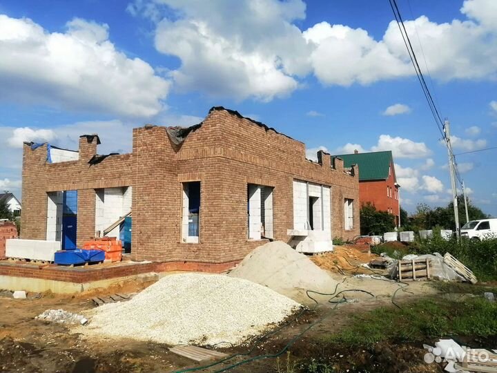 Каменщик.Oблицовка кирпичем
