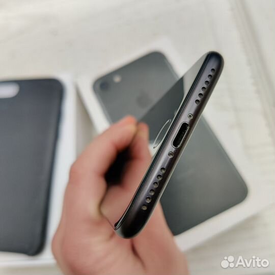 iPhone 7, 32 ГБ