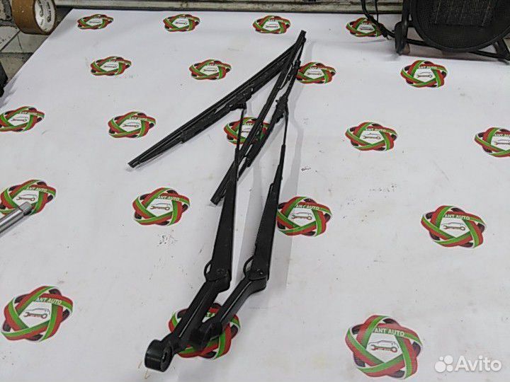 Поводок дворника Дэу Джентра