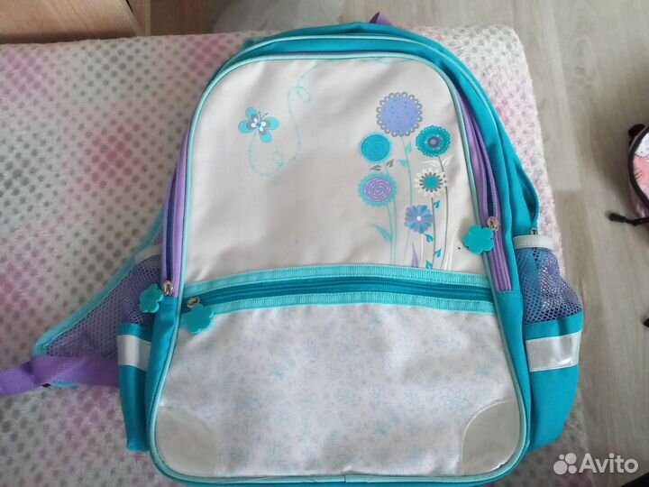 Продам рюкзаки для девочек