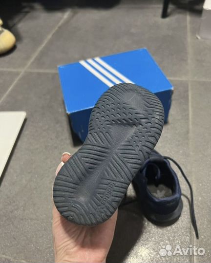 Кроссовки adidas оригинальные 20