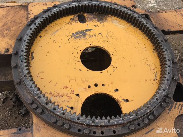 Поворотный круг cat 320 DL