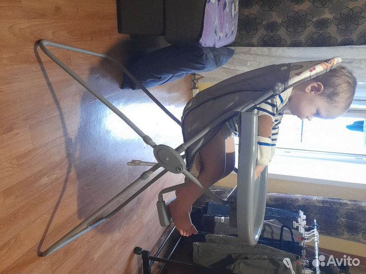 Детский стульчик для кормления