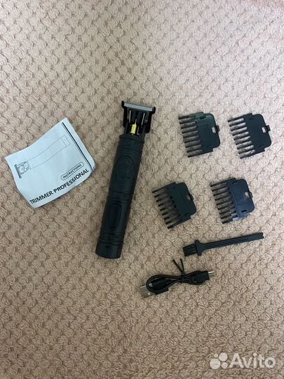 Триммер для бороды и усов