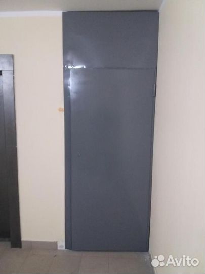 Металлическая дверь / Кладовка подъездная