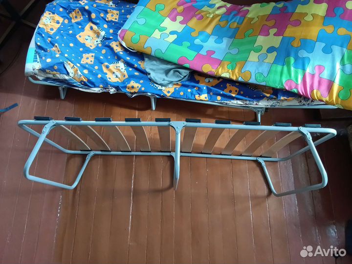 Раскладушка детская с матрасом