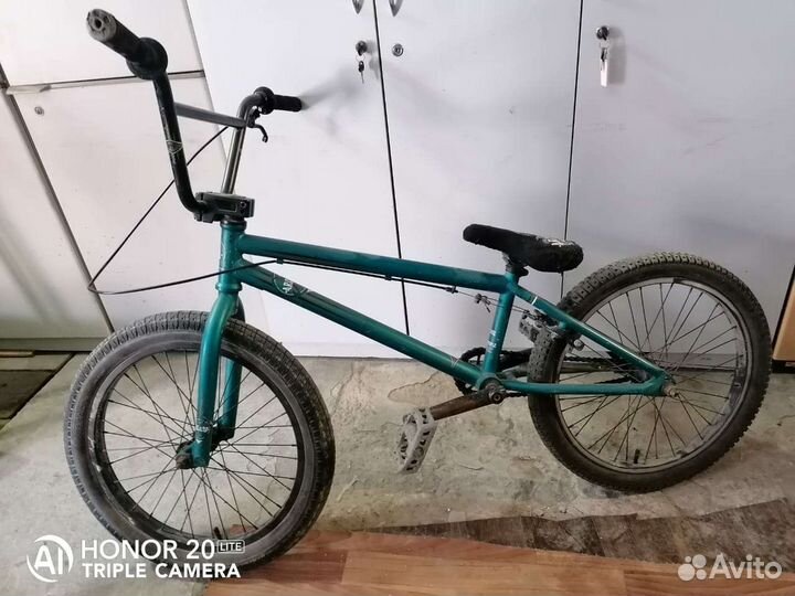 Трюковой велосипед BMX