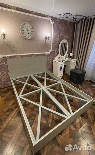 Парящие кровати в наличии