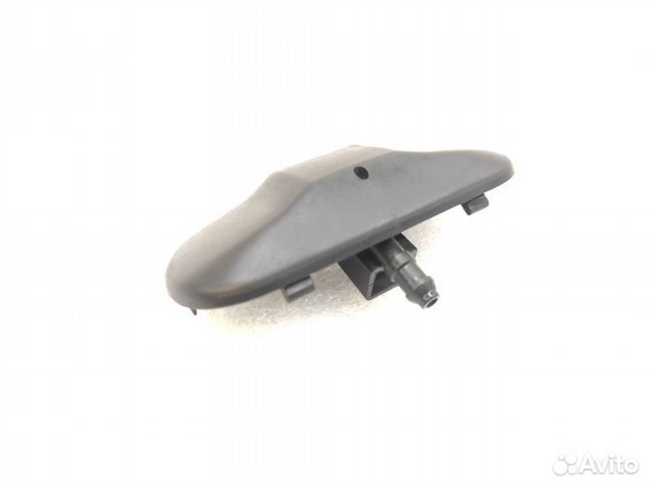 Форсунка стеклоомывателя Volkswagen Golf 2011