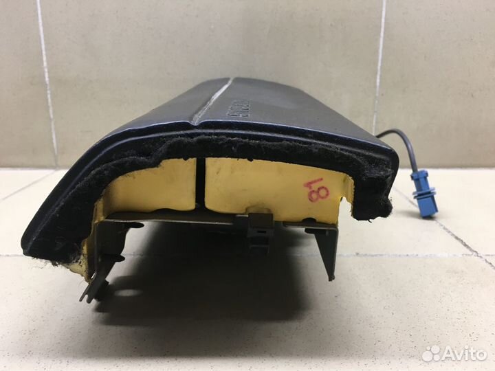 Подушка безопасности пассажирская (в торпедо) Golf