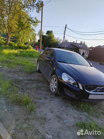 Volvo S60 1.6 AT, 2011, 215 000 км