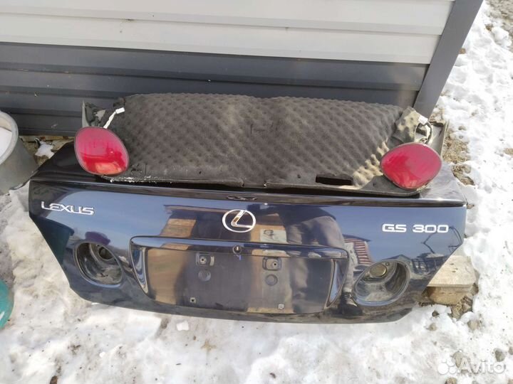 Дверь багажника ариста