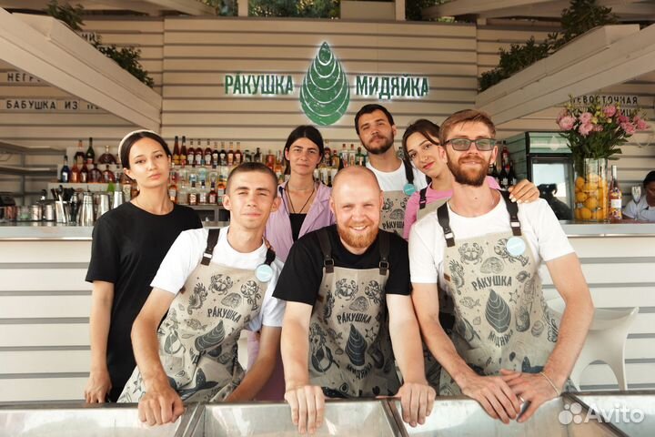 Официант с проживанием