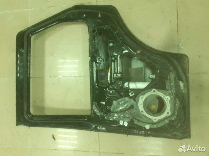 Дверь задняя правая Nissan Terrano lbyd21