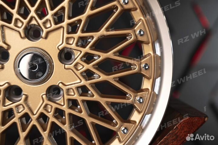 Диски SSR R17 5x114.3 Gold