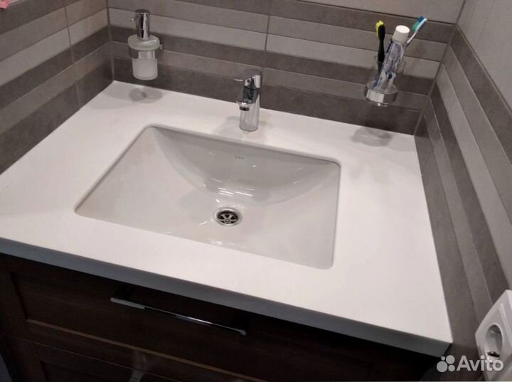 Столешница из искуственного камня