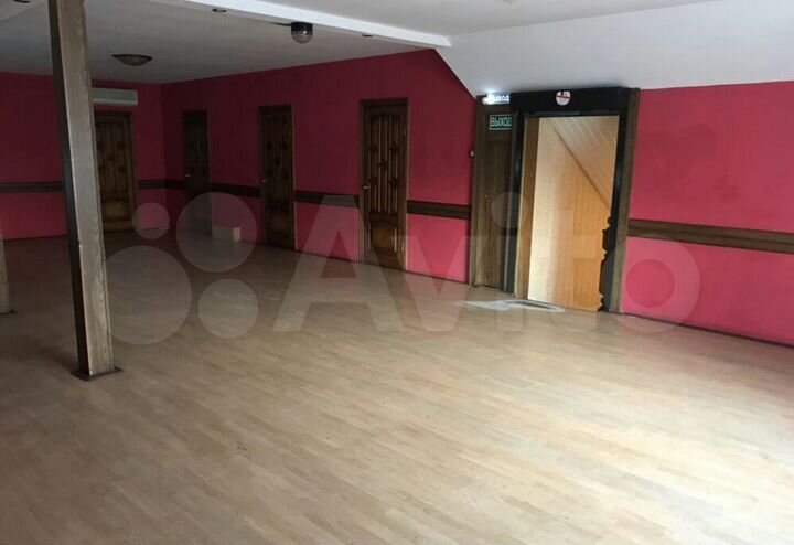 Здание, 400 м²
