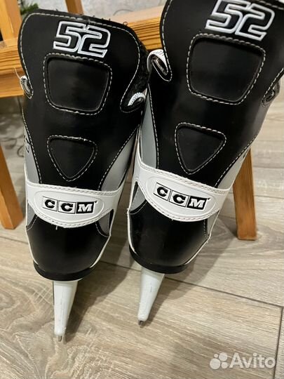 Коньки хоккейные CCM 44размер