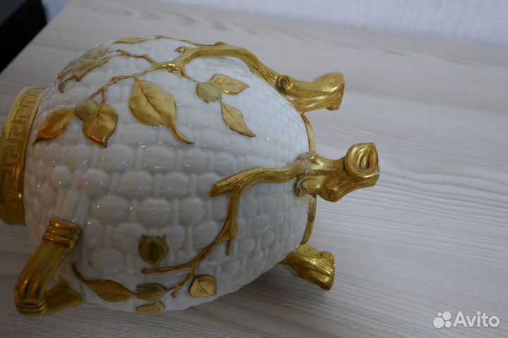 Ваза Royal Worcester. Англия. 1881 год