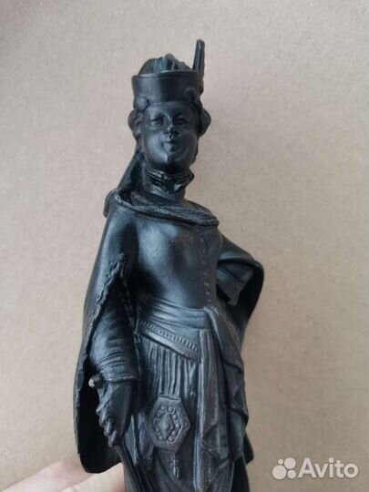 Девушка с тростью каслинское литье