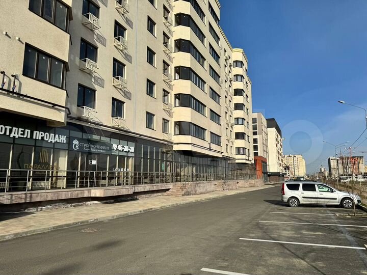 2-к. квартира, 69,8 м², 1/9 эт.