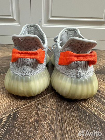 Кроссовки Yeezy boost