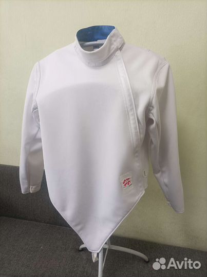 Фехтовальный костюм (нагрудник, штаны, набочник)