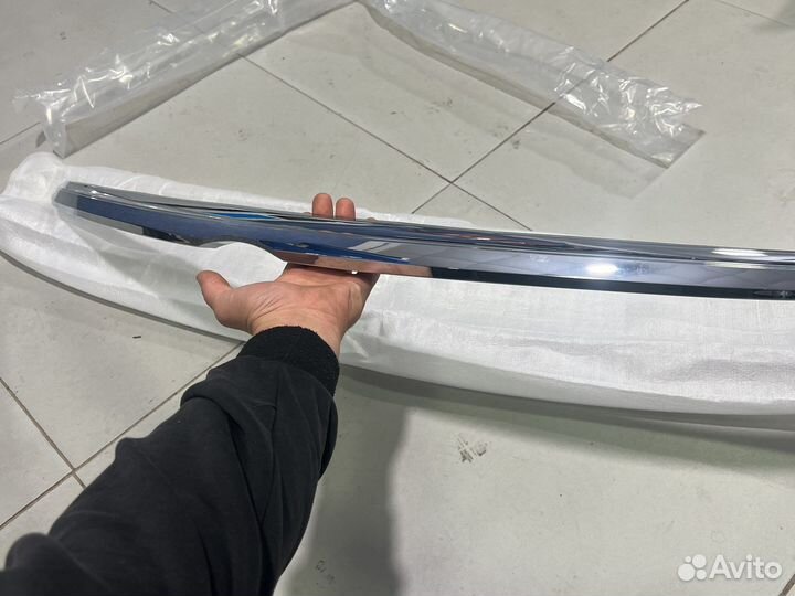 Хром капота тойота камри 55