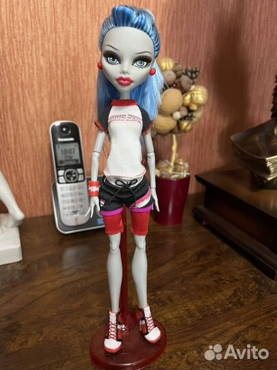 Кукла Monster High Гулия Йелпс Классрум