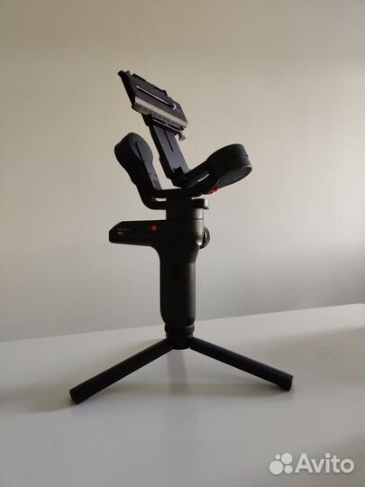 Стабилизатор Zhiyun Weebill Lab