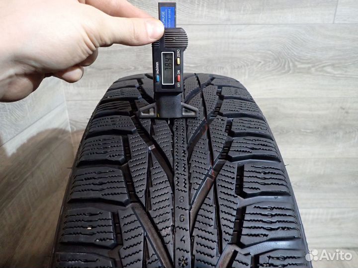 Nokian Tyres Hakkapeliitta R2 SUV 225/65 R17 106R