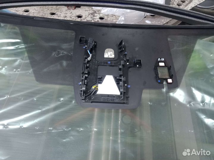 Лобовое стекло на Toyota RAV4 2019г