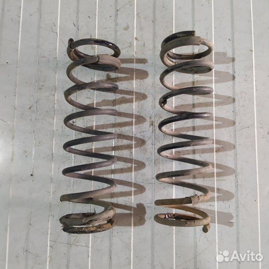 Пружина подвески задняя Ford Focus 1 седан 1.6