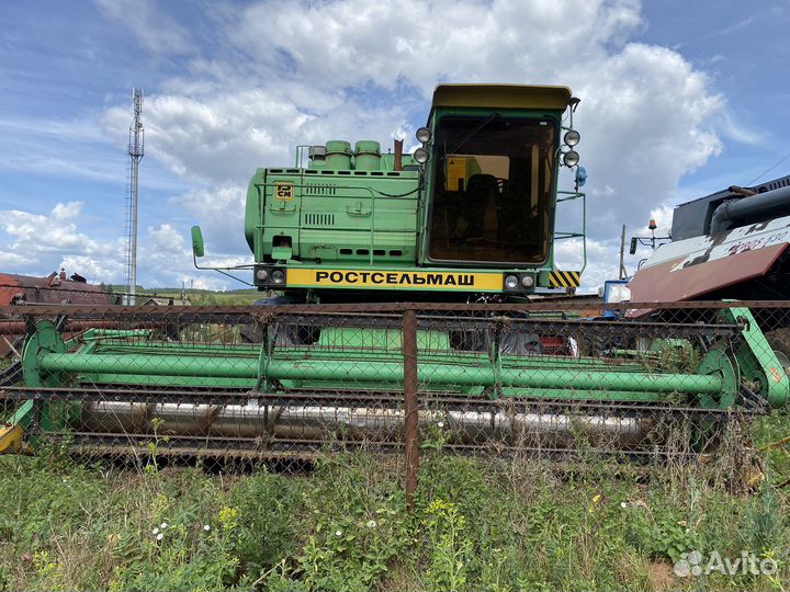 Комбайн Ростсельмаш Дон 1500Б, 2001