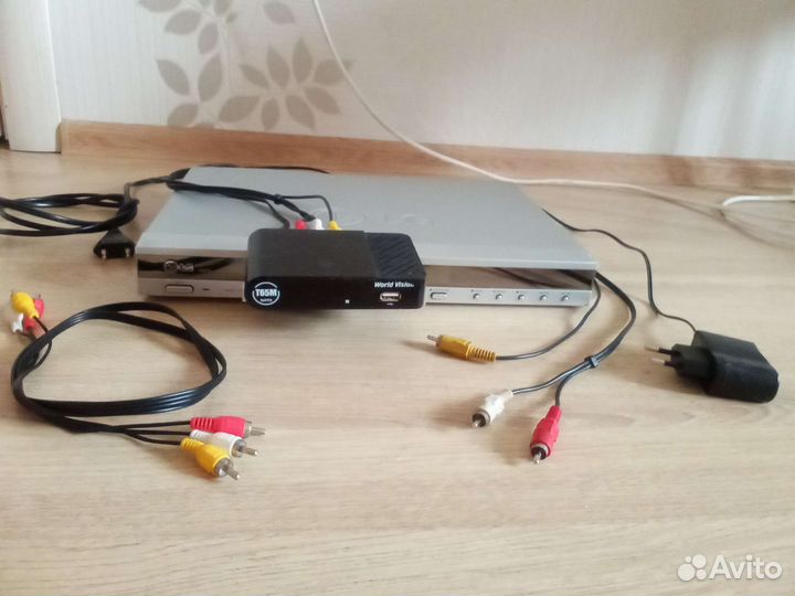 Dvd плеер LG DS375 с Цифр. тв Прист. World Vision