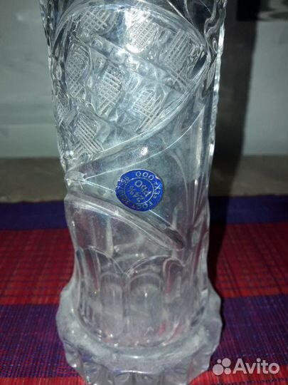 Хрустальная ваза