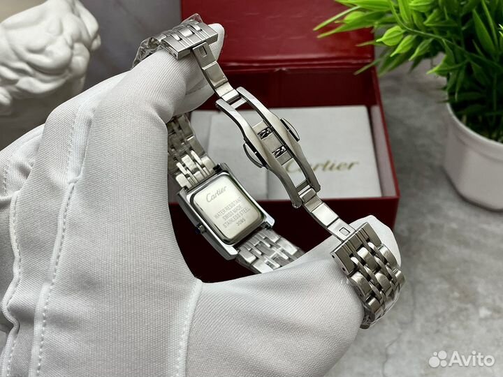 Часы cartier женские