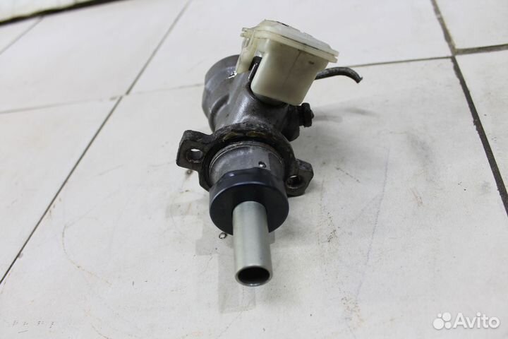 Цилиндр тормозной главный Ford Focus I